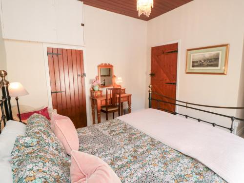 Chapel Cottage Scarborough - main image