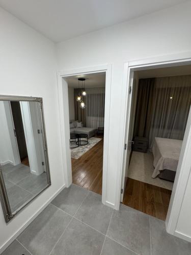 One-Bedroom Apartment image 10
