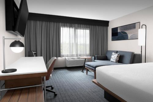 King Room with Sofa Bed