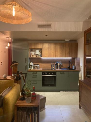 Kitchen, Proche Vieux-Port Mucem et plages T2 avec terrasse in Les Crottes