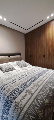 Cozy Elegant Apartment - Rabat Center- Free Parking & AirC & Internet, Rabat (Foto 11)