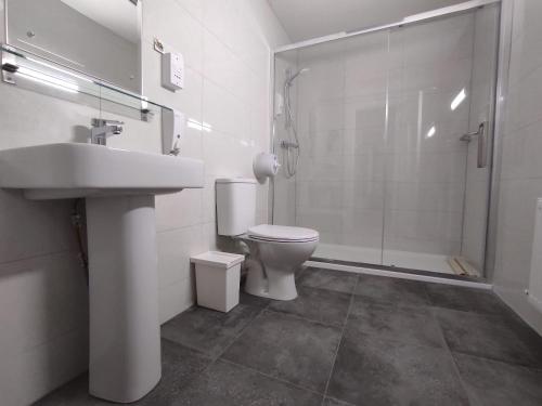 Ashley Hotel - image 12