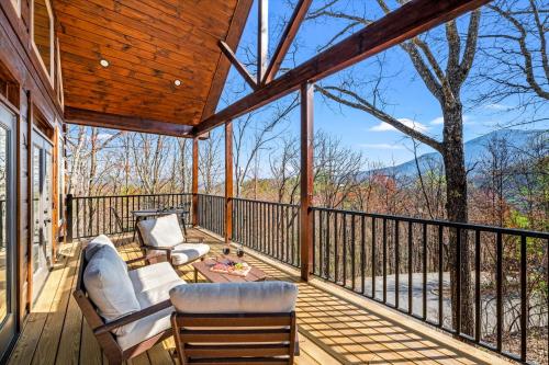 Escape to the Smokies, At Park's Edge