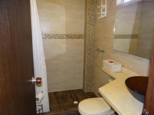Double Room with Private Bathroom image 5