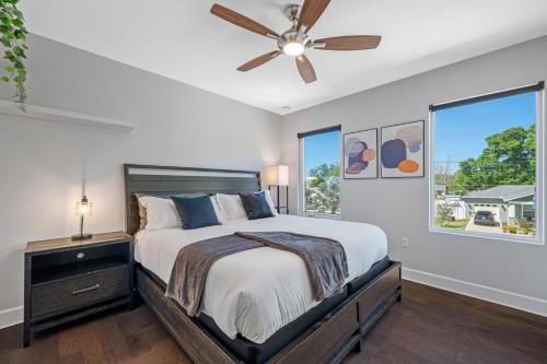 NEW-Luxury Tampa Home with Pool, Jacuzzi & Amenities in Tampa, USA