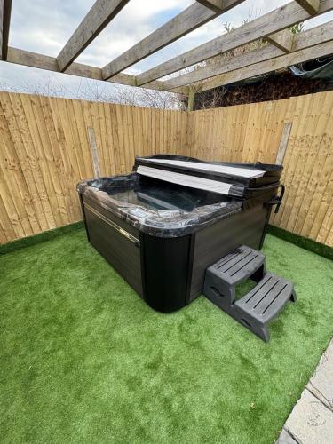 Quarry Barton Escape in Winterbourne