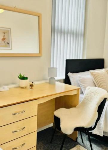 Room 4 Shared House in L6, Liverpool (photo 4)