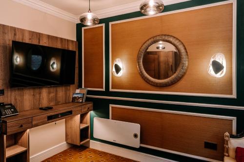 room detail thumbnail 0