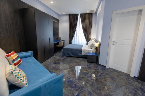 Maison Palla e Partner's, Naples