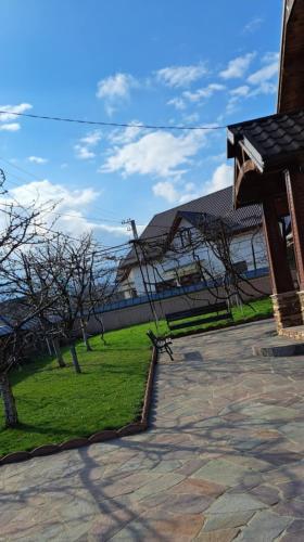 Dārzs, American Style Vacation Home in Varatec