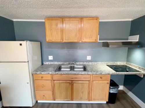 廚房, Sunwestern Suites in 巴爾哈柏 (GA)