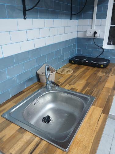 مطبخ, Cayenne MIRZA 2 Confort T2 in كاين