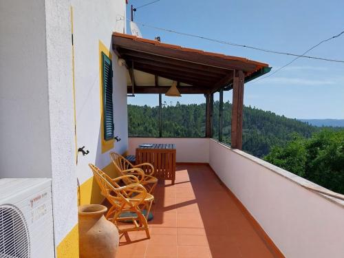 Peaceful family cottage with panoramic views near Tomar gîte à louer Macieira