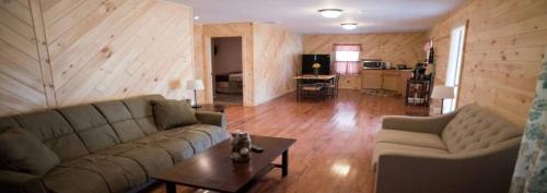 Two-Bedroom King Suite
