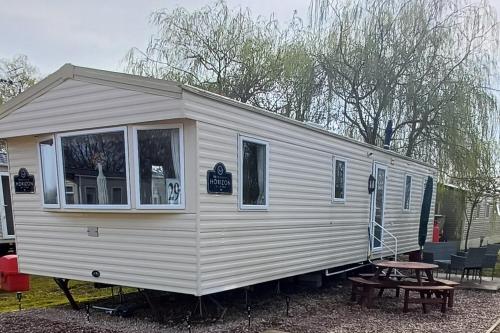Lush Family friendly holiday home Tattershall