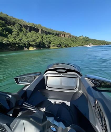 Mansão Full com Hidro • Melhor localização de Escarpas do Lago