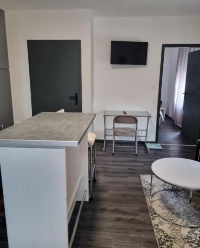 Hanouka Cosy in ออทโทบรูนน์