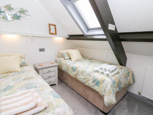 5 The Coach House - image 4
