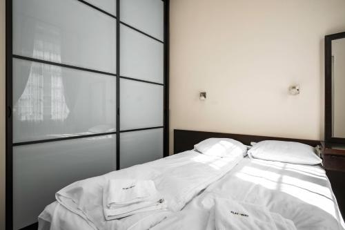 1BD Apartment - Perfect Central Location by Flat Mаnаger, Sofia (Foto 2)