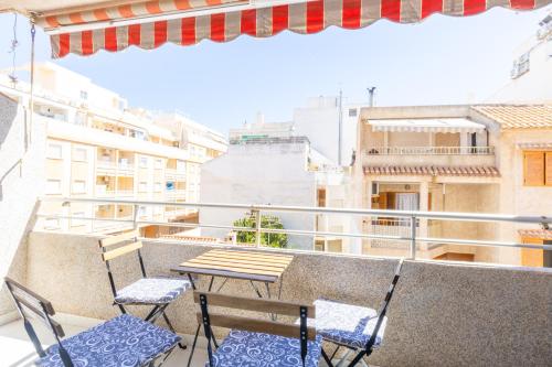 2-bedroom apartment-close to beaches and center