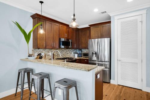 Sandy Serenity - Santa Rosa Beach Home Pool Access Close to Everything Sandy Serenity - Santa Rosa Beach Home Pool Access Close to Everything