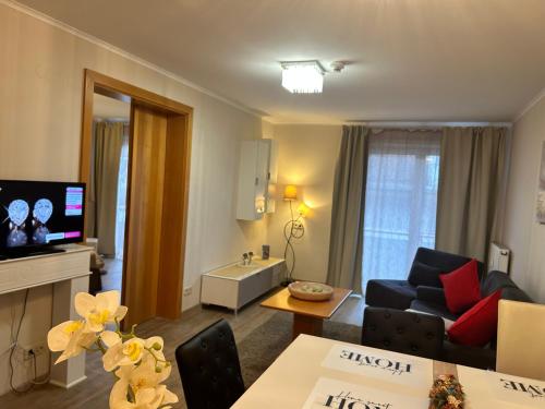 One-Bedroom Apartment with Balcony with Gardenview