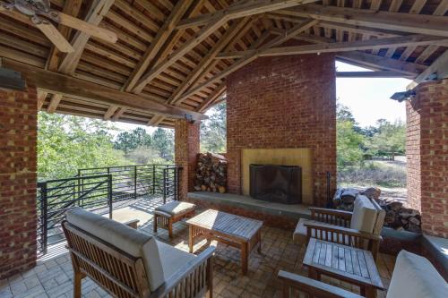 Sandy Serenity - Santa Rosa Beach Home Pool Access Close to Everything Sandy Serenity - Santa Rosa Beach Home Pool Access Close to Everything