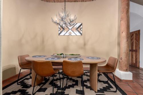 Relaxing 3BR Haven with Pool and BBQ for Family Time