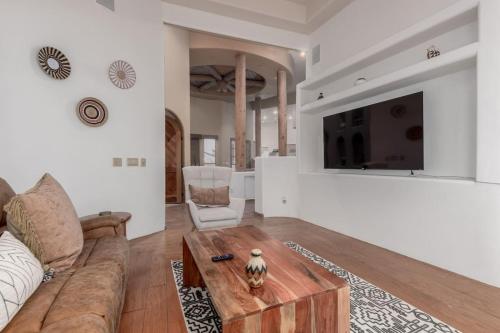 Relaxing 3BR Haven with Pool and BBQ for Family Time, Mesa (foto 9)