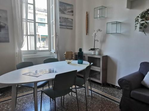 Genoa Dream House, Janov (fotografie 7)