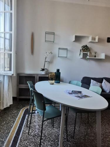 Genoa Dream House, Janov (fotografie 8)