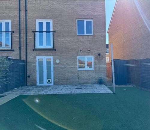 Viesnīcas āriene, MpaNjus - Double Rooms, Shared House in Emersons Green