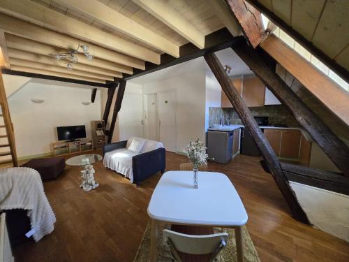 Charmant Duplex, Шартр