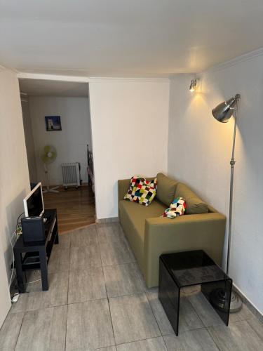 Lisbon Secret & Graca Apartment 1