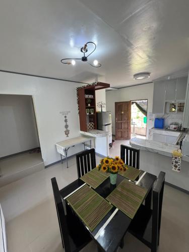 Létesítmények, Lemery farmbeach Escape in Lemery