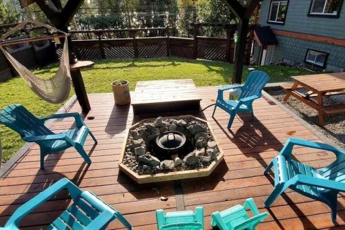 Cowichan Lake Cottages - Youbou in Youbou, Canada