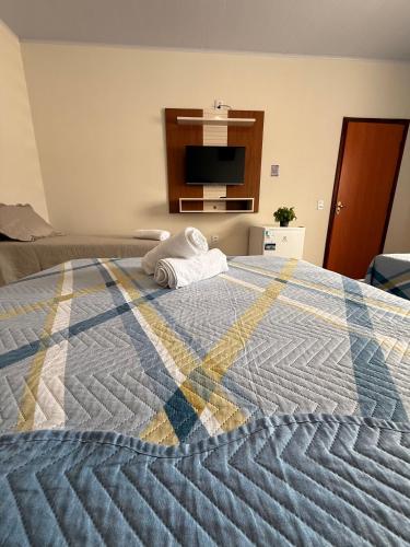 Family Room image 10