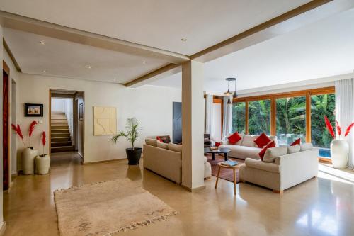Villa avec piscine privée  Au cœur de Marrakech - image 11