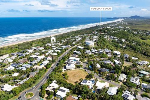 5BR Coastal Escape Walk to Peregian Beach