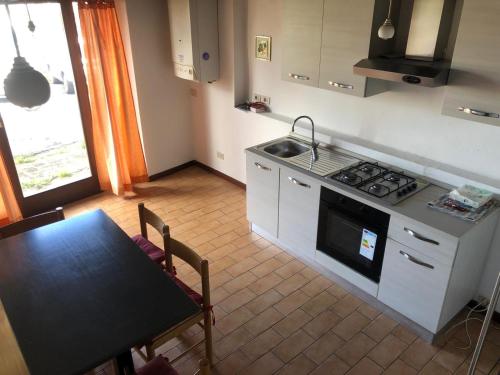 virtuve, Mo.Da' Apartments in Monte Giardino
