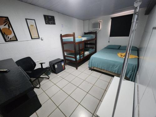 Quadruple Room with Shared Bathroom image 4