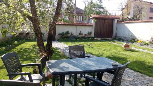 Facilities, Bobekova Kashta in Panagyurishte