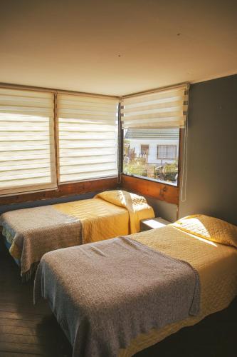 1 double bed, 3 twin beds