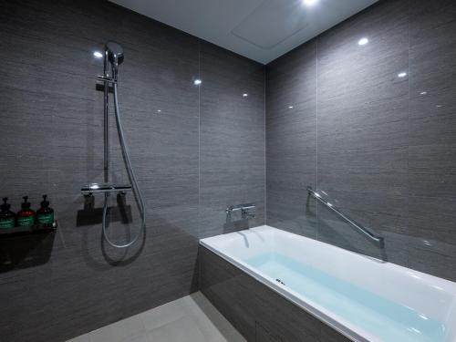 浴室, 秋田皇冠假日酒店-洲際酒店集團旗下 (CROWNE PLAZA AKITA By IHG) in 秋田