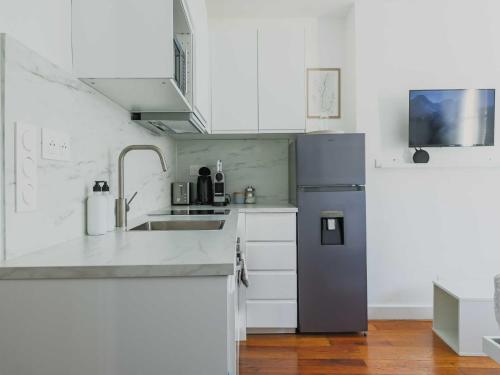 One-Bedroom Apartment room in Charming apartment-1BR-3P-Ternes