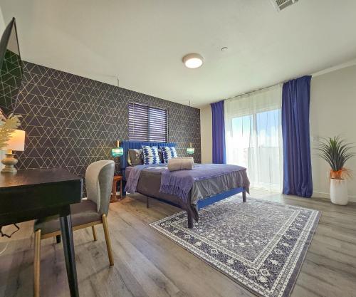 Queen Room with Balcony