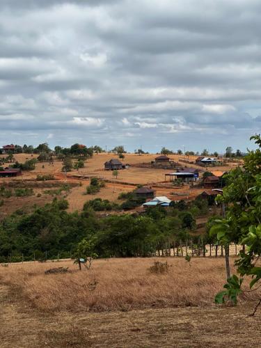 Garden, Mondulkiri tour and family homestay in Srae I
