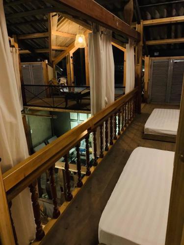 Five-Bedroom House image 2