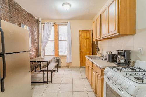 Steps to Times Square! 2BR Amazing Chic in NYC!, New York (Foto 2)