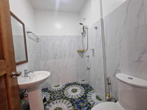 New, fully-furnished apartment 2mins from airport, El Nido (fotografie 6)